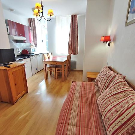 Pat 83, T2, Centre Luchon, Wifi, Casier A Skis, 4 Personnes Bagneres-de-Luchon Bagian luar foto