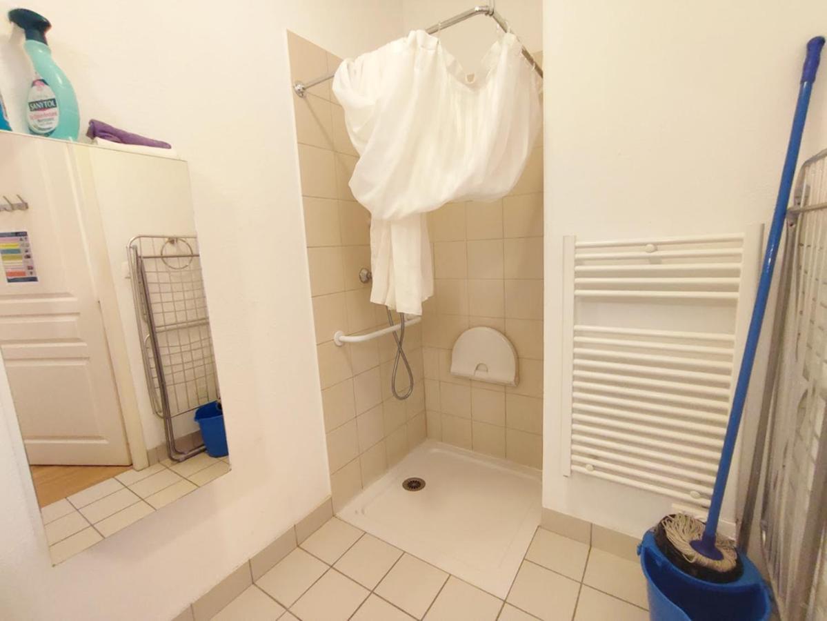 Pat 83, T2, Centre Luchon, Wifi, Casier A Skis, 4 Personnes Bagneres-de-Luchon Bagian luar foto