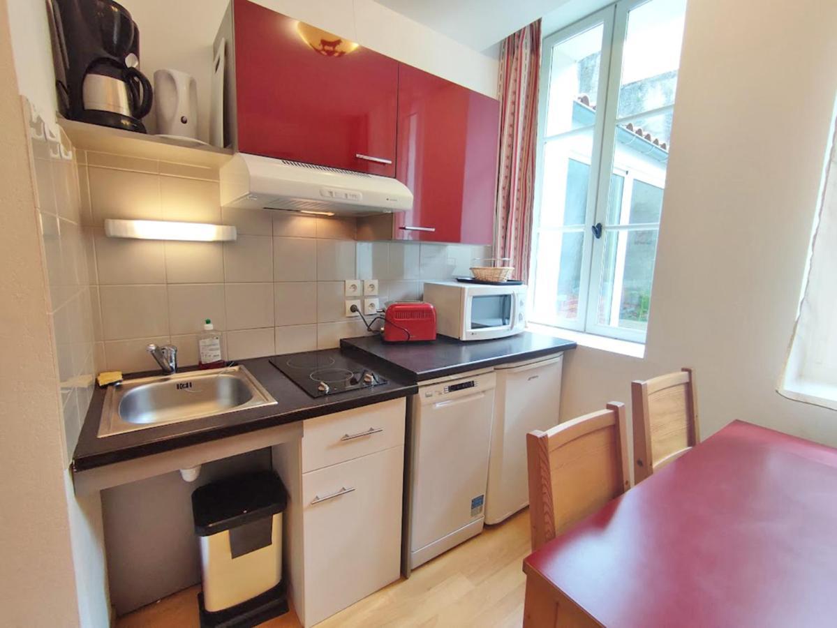 Pat 83, T2, Centre Luchon, Wifi, Casier A Skis, 4 Personnes Bagneres-de-Luchon Bagian luar foto